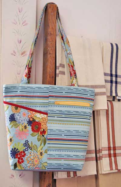 Walk About Tote Pattern - Click Image to Close