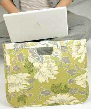 Covered Up! Laptop Satchel! Pattern - Click Image to Close