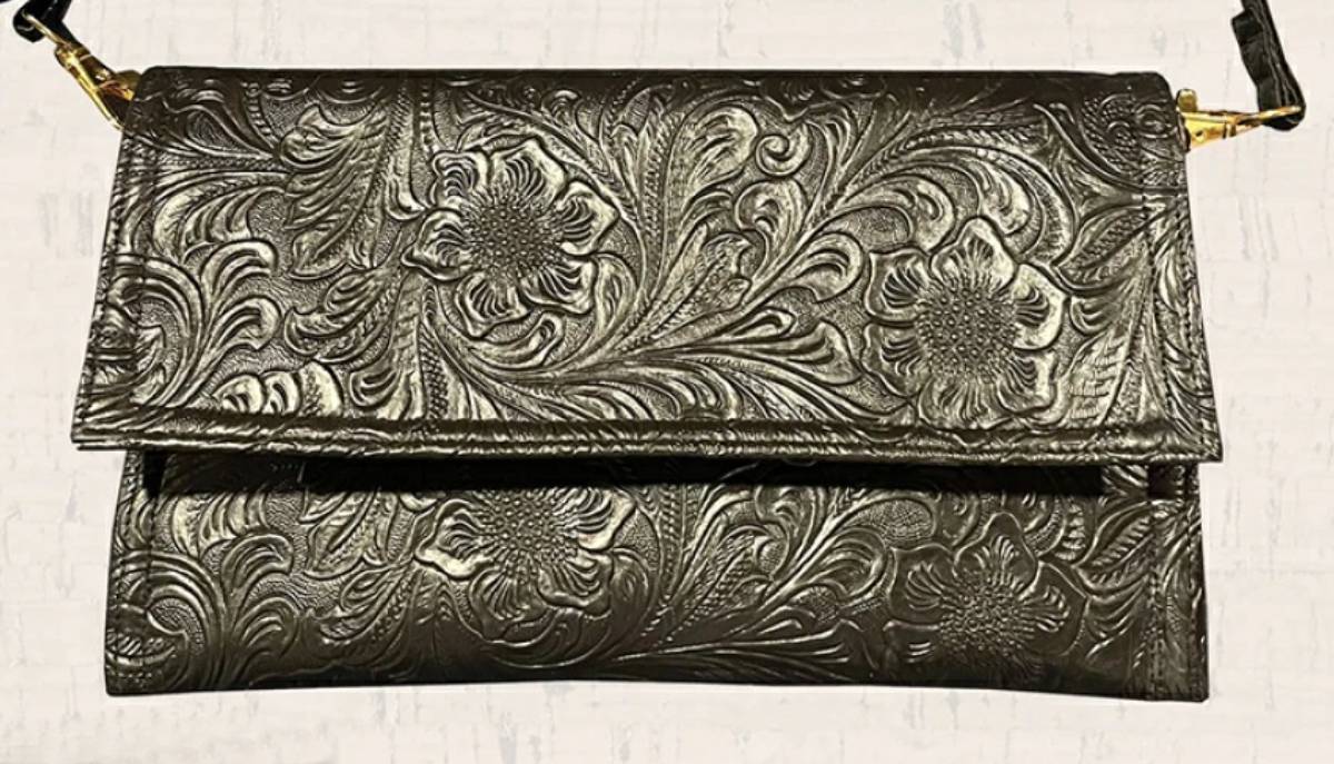 Farmer's Crossbody Bag Pattern - Click Image to Close